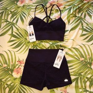 Alo Yoga top & bottom!!